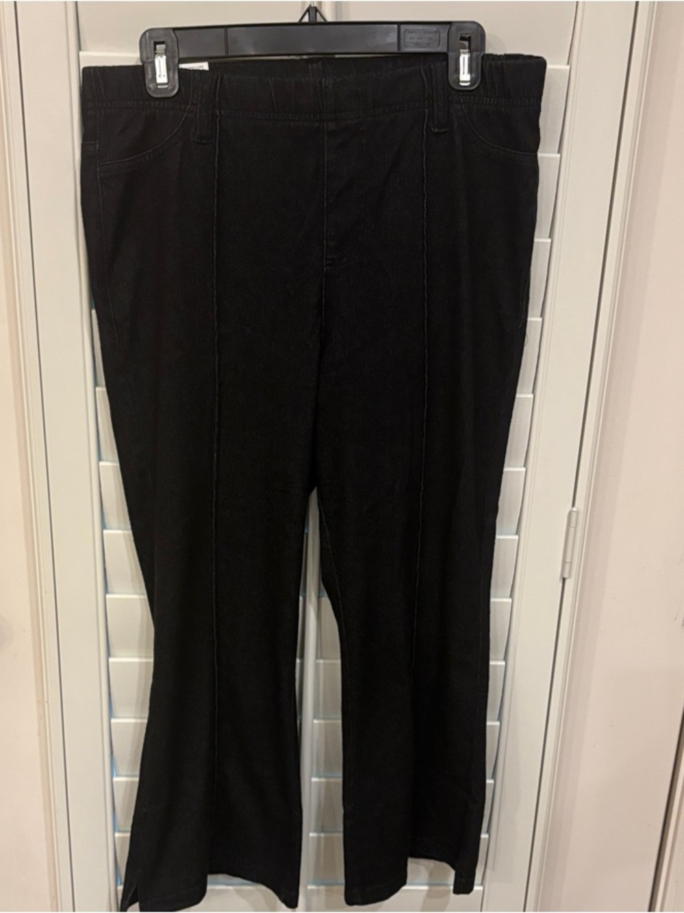 Serra Black Capris Jeggings - Flare Leg-